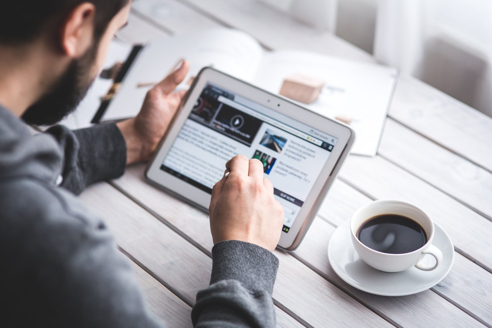 Is Business Blogging Still Relevant in 2018? Your Questions Answered