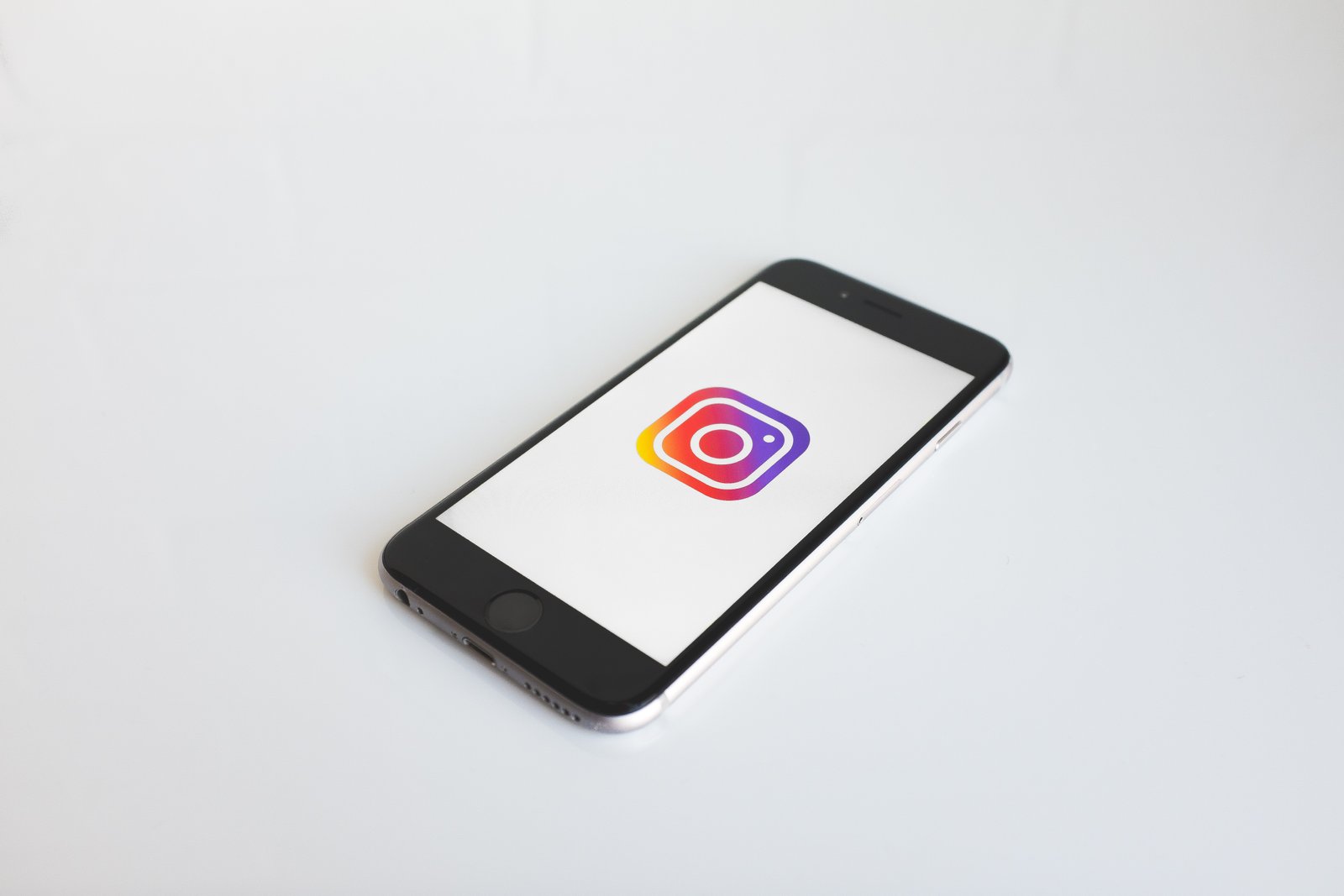 Buzz Kill: 5 Ways You’re Sabotaging Your Social Media Marketing